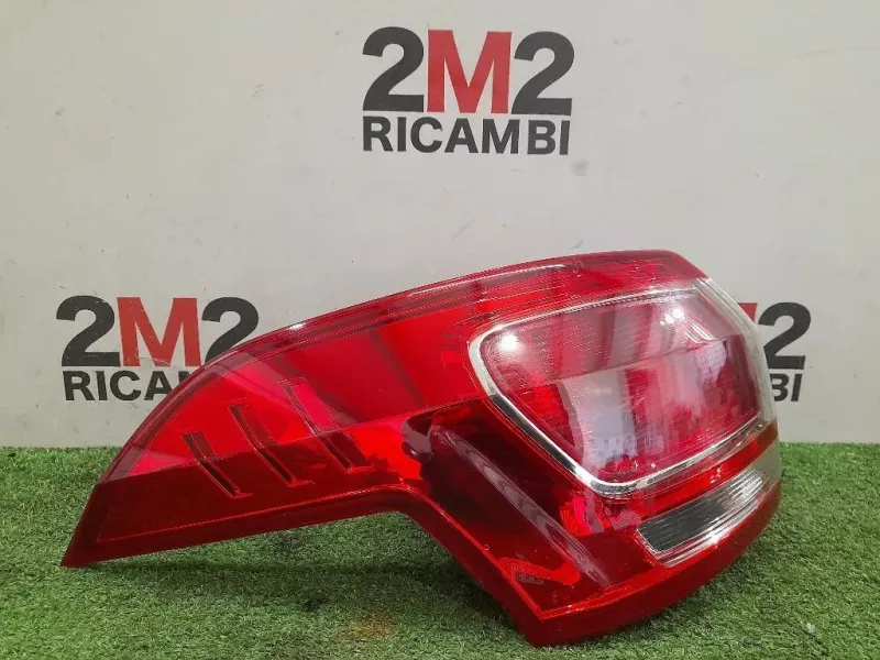 Fanale EST POST SX AV1113405AG Ford B-max 2012