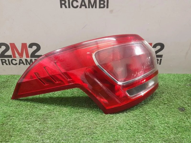 Fanale EST POST SX AV1113405AG Ford B-max 2012