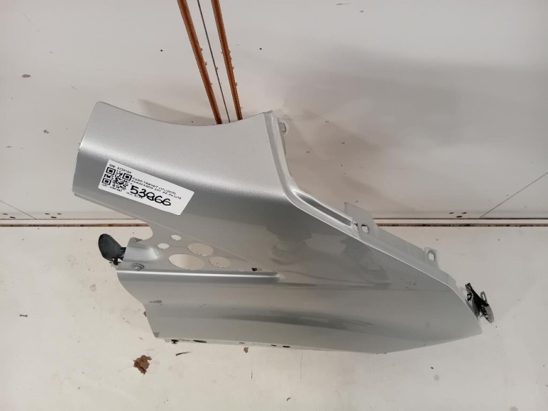Fanale EST POST SX 19733701 Jaguar XE 2015 Fanale EST POST SX 19733701 Jaguar XE 2015