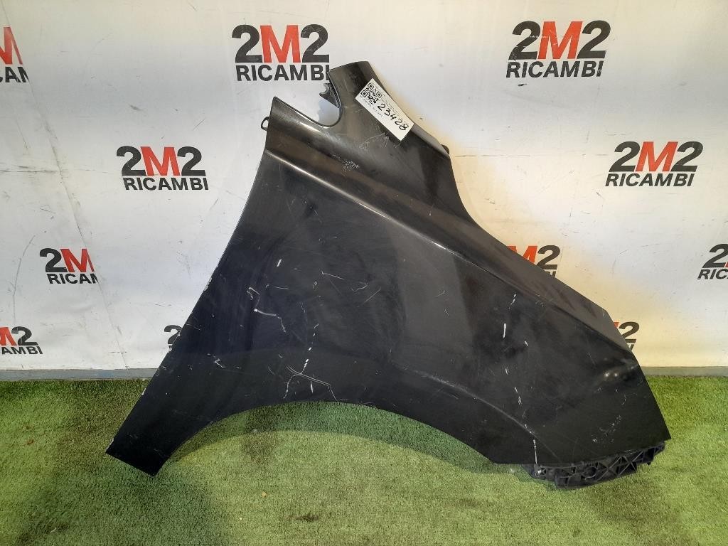 Fanale EST POST SX B45D51160D SX Mazda 3 III 2016