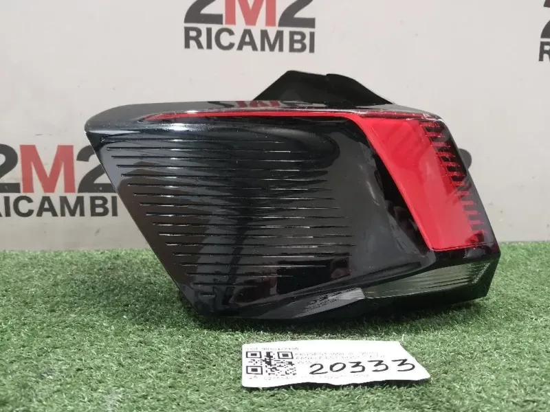 Fanale EST POST SX 9810477180 Peugeot 3008 II 2016