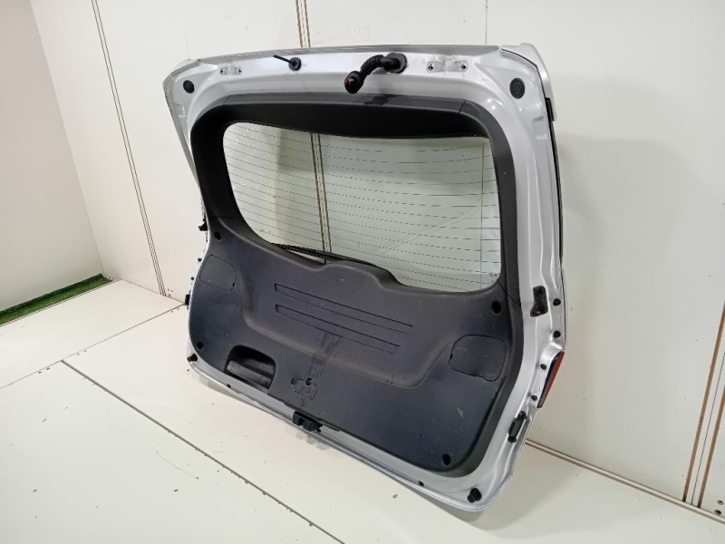 Portello POST 737002W020 Hyundai Santa FÉ IV 2013