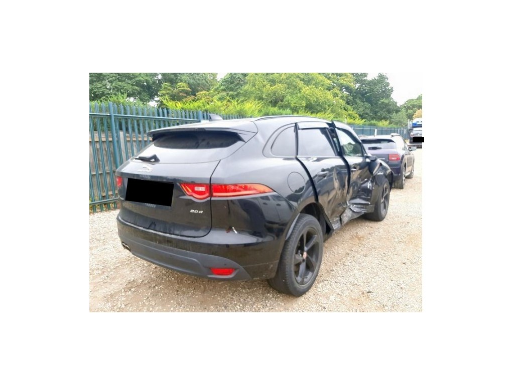 Portello POST J9C2663 Jaguar F-pace 2015