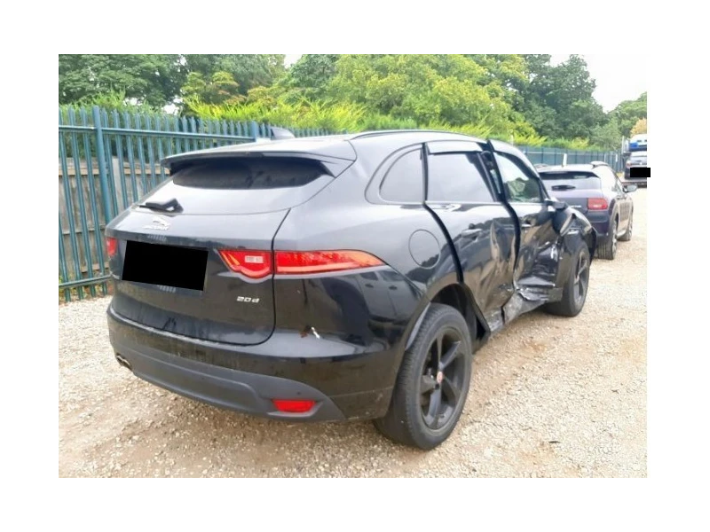 Portello POST J9C2663 Jaguar F-pace 2015