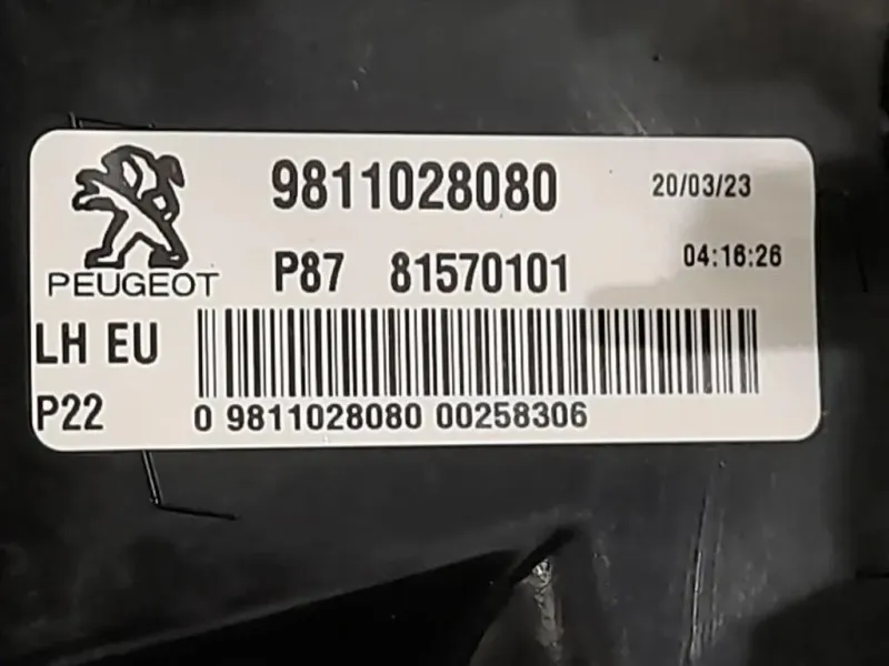 Fanale EST POST SX 9811028080 Peugeot 5008 II 2017