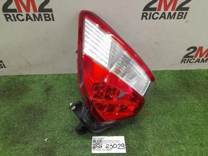 Fanale EST POST SX 815600DB60 Toyota Yaris IV 2017
