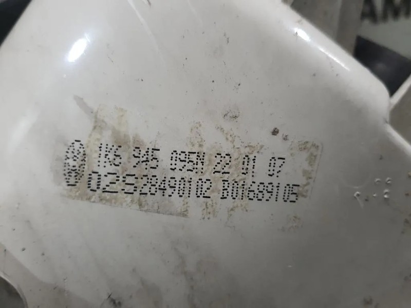 Fanale EST POST SX 1K6945095N Volkswagen GOLF V 2004