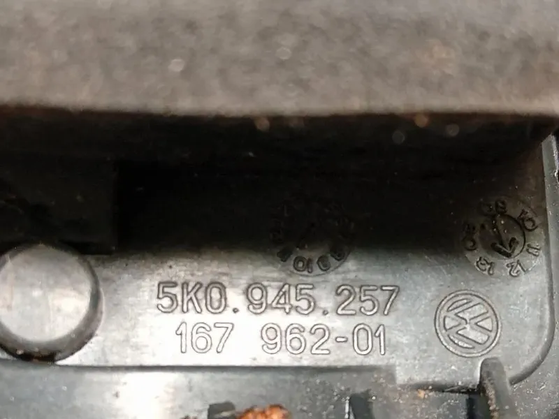 Fanale EST POST SX 5K0945257 Volkswagen GOLF VI 2009