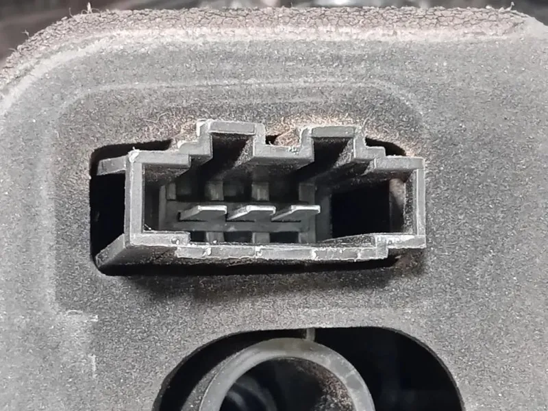 Fanale EST POST SX 5K0945095E Volkswagen GOLF VI 2009