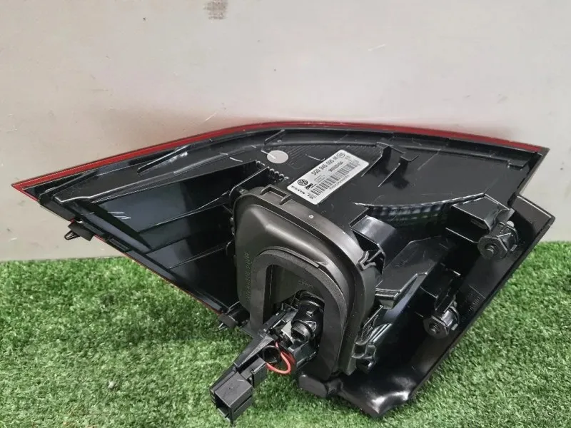 Fanale EST POST SX 5G0945095M Volkswagen GOLF VII 2017