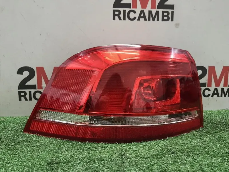 Fanale EST POST SX 3AF945095E Volkswagen Passat VI Variant 2011