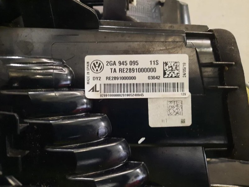 Fanale EST POST SX 2GA945095 Volkswagen T-roc 2017