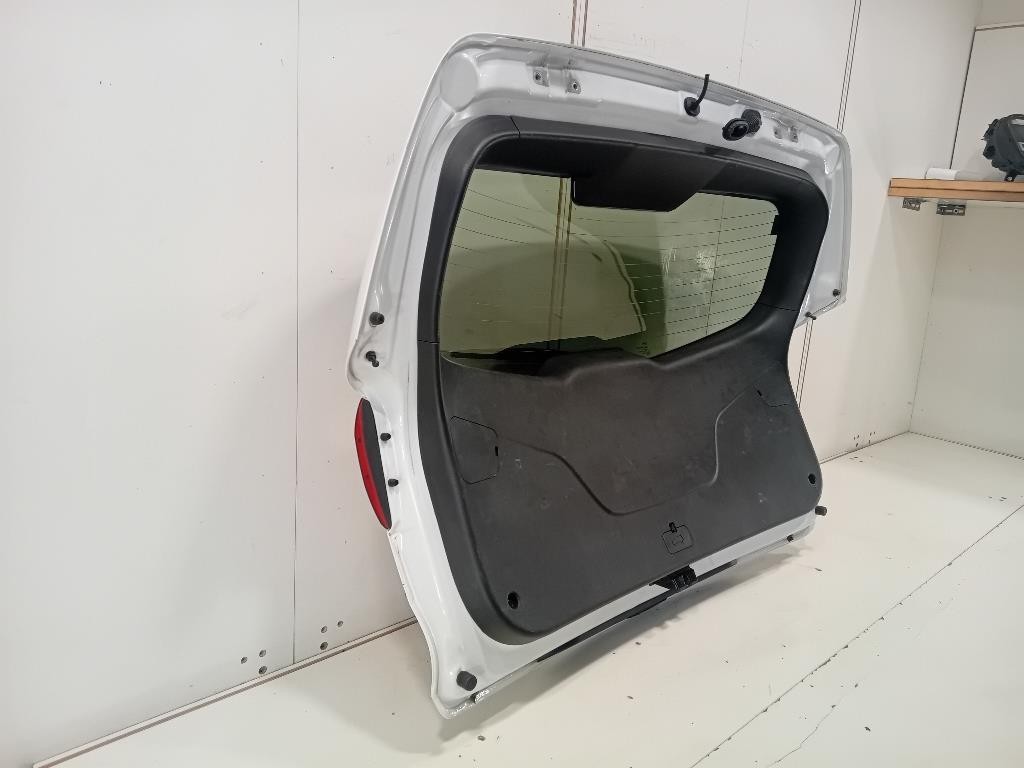 Portello POST 737003W010 Kia Sportage III 2010