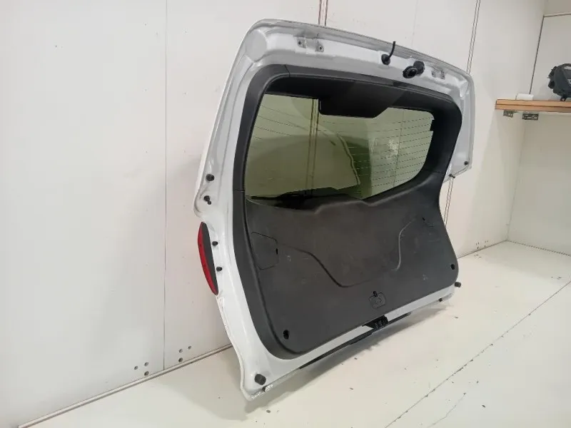 Portello POST 737003W010 Kia Sportage III 2010