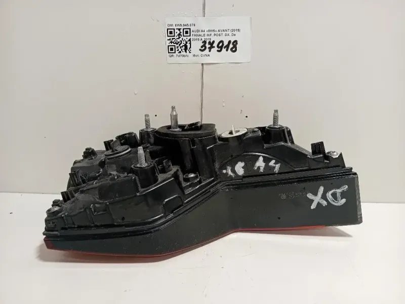 Fanale INF POST DX 8W9945076 Audi A4 8W5 Avant 2015