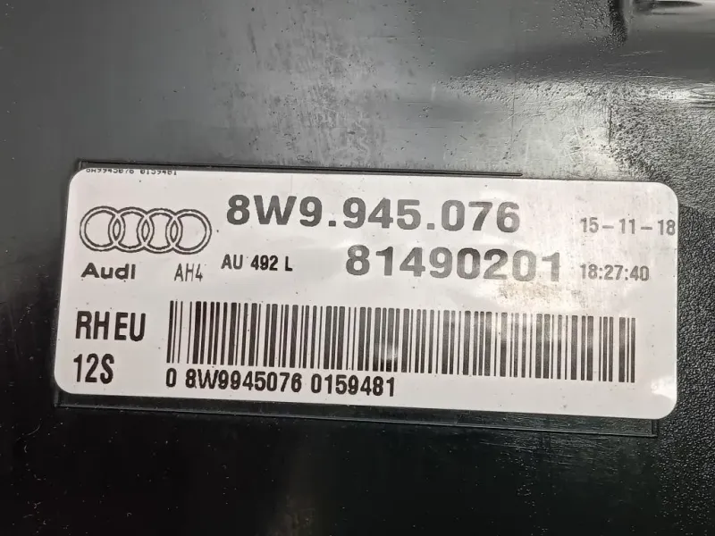 Fanale INF POST DX 8W9945076 Audi A4 8W5 Avant 2015