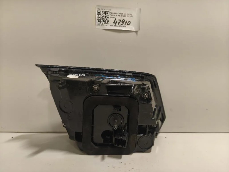 Fanale INF POST DX 9836231380 Peugeot 3008 II 2020
