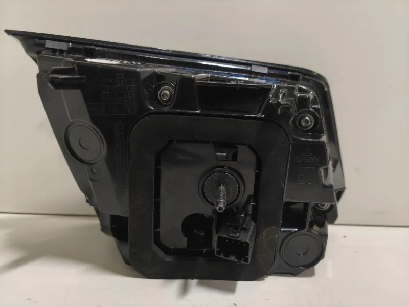 Fanale INF POST DX 9836231380 Peugeot 3008 II 2020