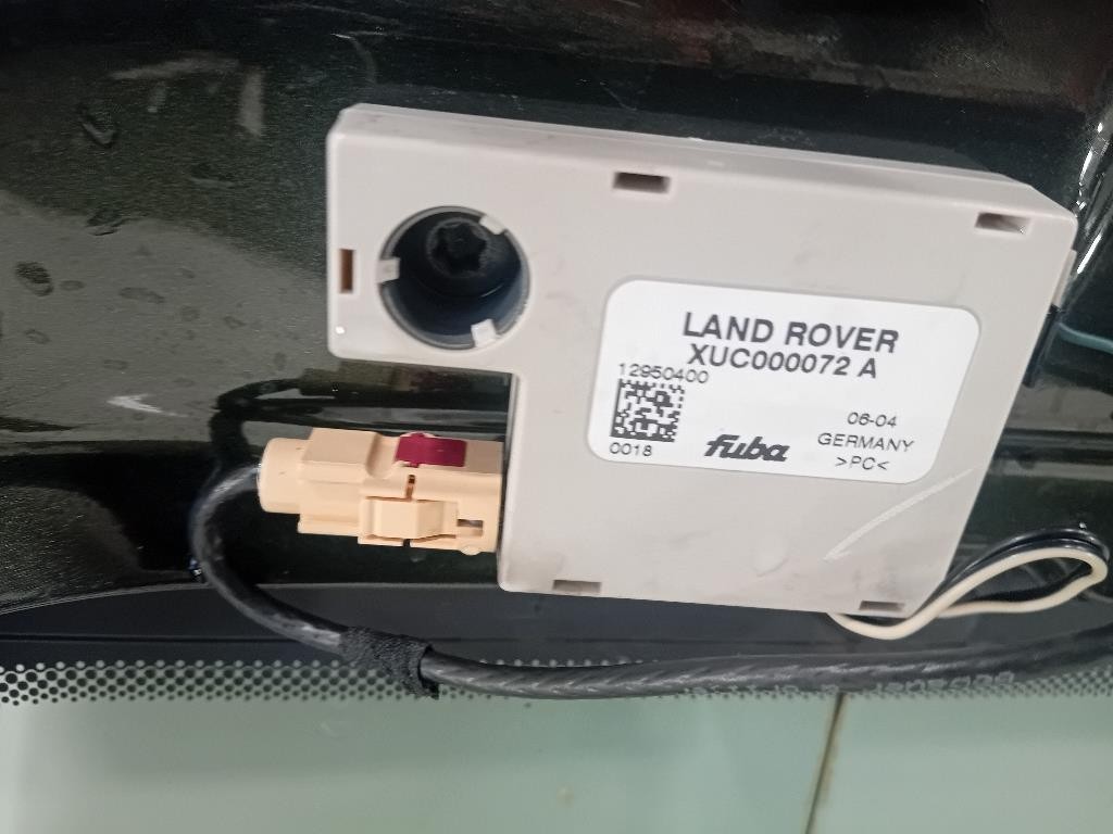 Portello POST LR045549 Land Rover Discovery III 2005