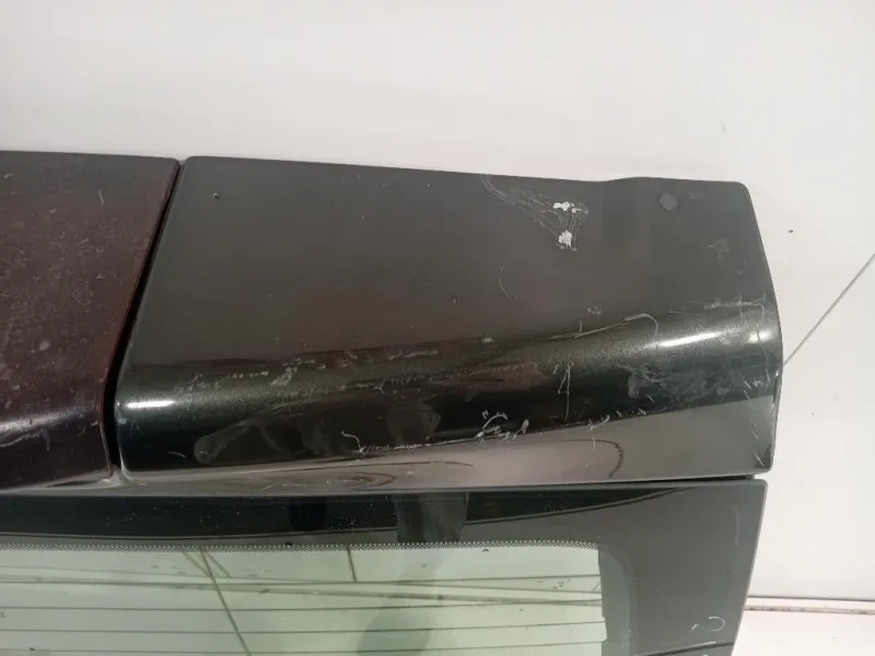 Portello POST LR045549 Land Rover Discovery III 2005