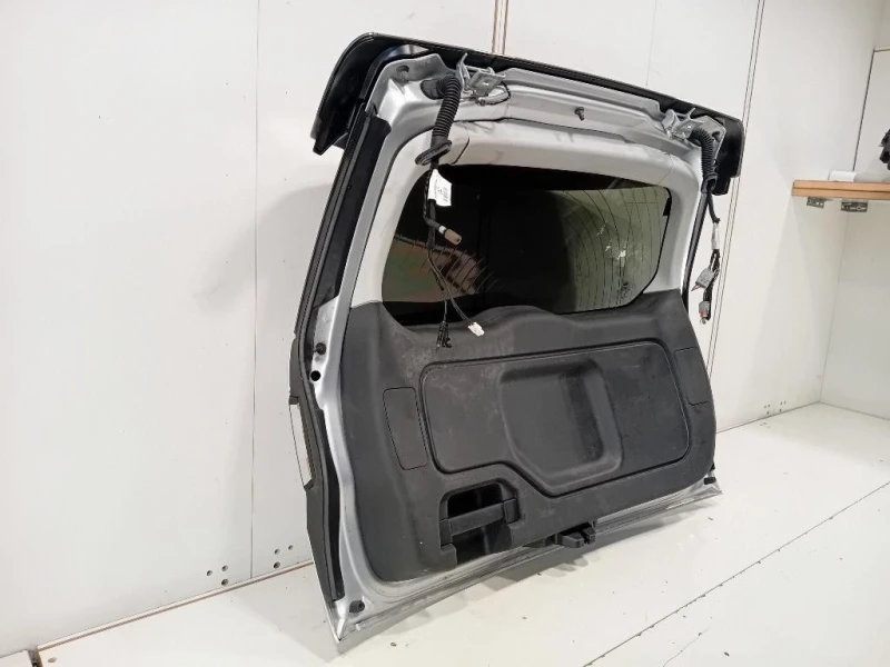 Portello POST LR080287 Land Rover Discovery V 2016