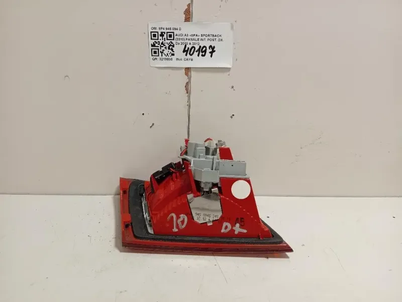 Fanale INT POST DX 8P4 945 094 D Audi A3 8PA Sportback 2010