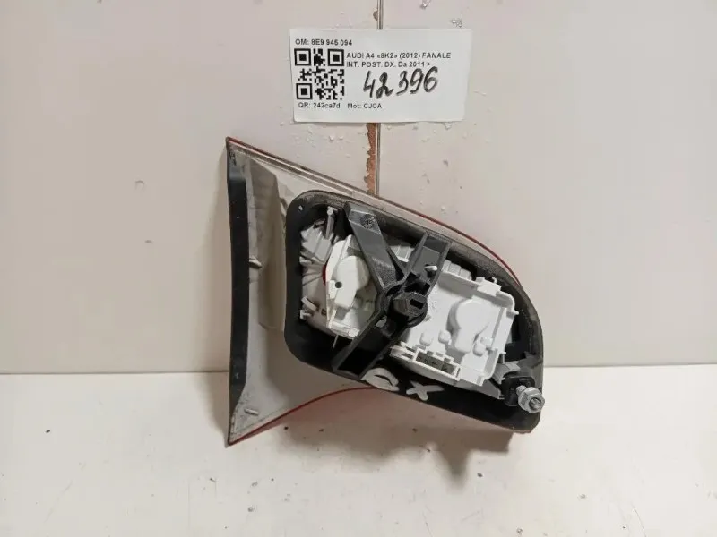 Fanale INT POST DX 8E9 945 094 Audi A4 8K2 2012