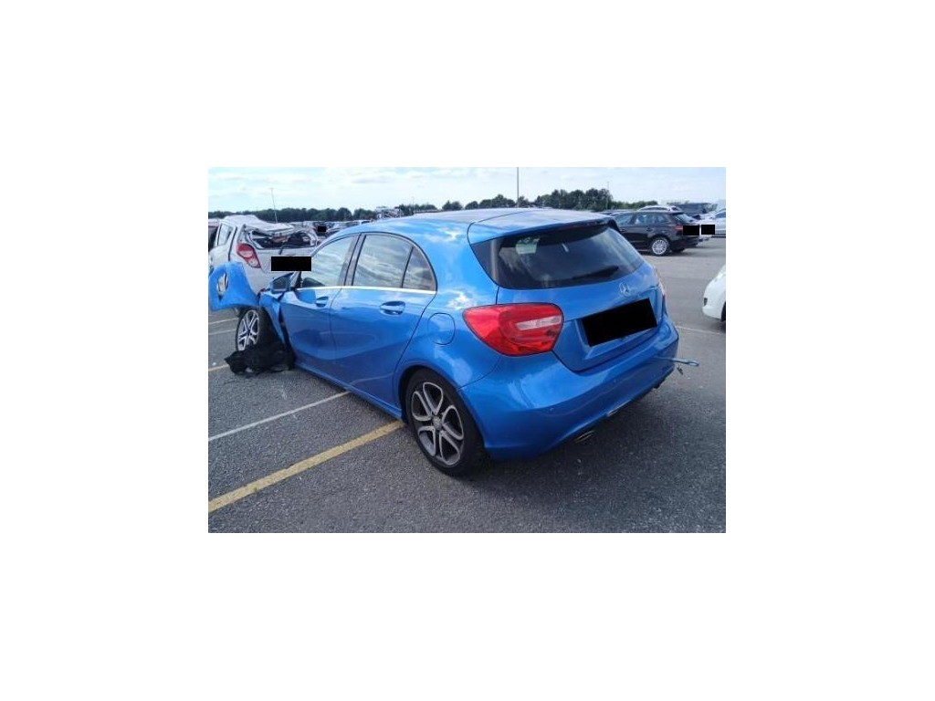 Portello POST A1767402200 Mercedes Classe A W176 2015