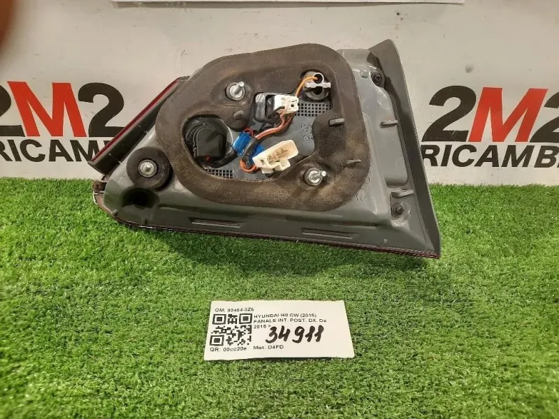 Fanale INT POST DX 92404-3Z5 Hyundai I40 CW 2015