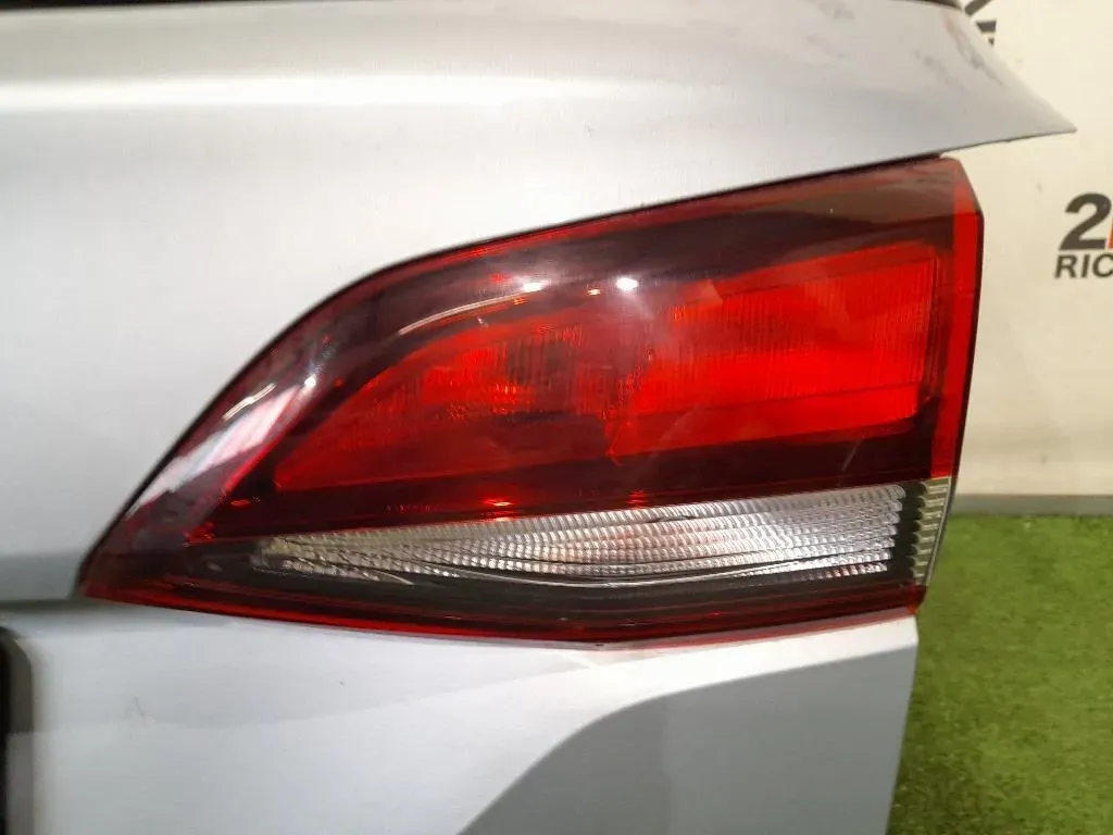 Fanale INT POST DX 39077381 Opel Astra K SW 2016