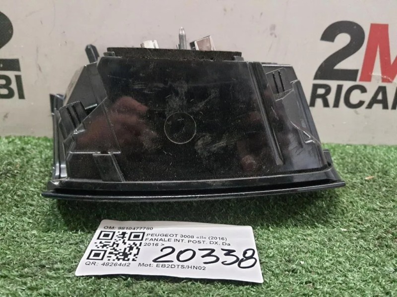 Fanale INT POST DX 9810477780 Peugeot 3008 II 2016
