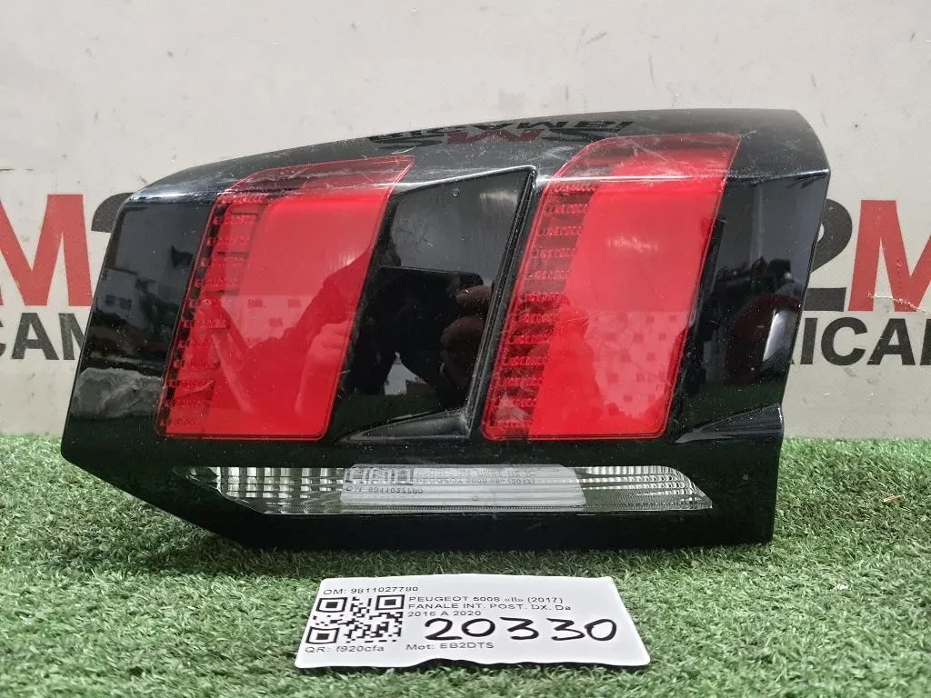 Fanale INT POST DX 9811027780 Peugeot 5008 II 2017