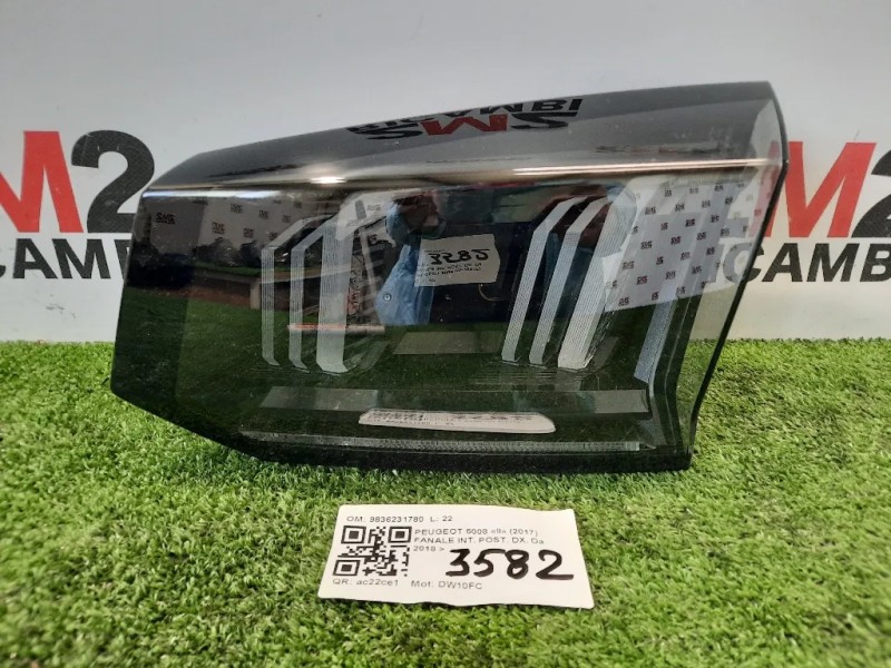 Fanale INT POST DX 9836231780 Peugeot 5008 II 2017