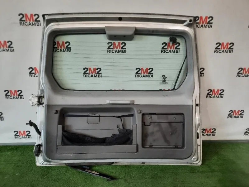 Portello POST NUDO PORTELLO PORTELLONE PAJERO Mitsubishi Pajero III 2000