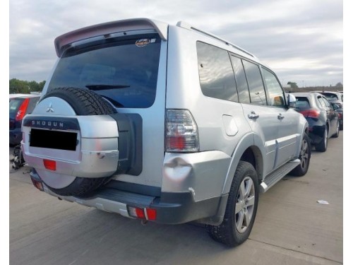 Portello POST PORTELLO POST Mitsubishi Pajero IV 2007