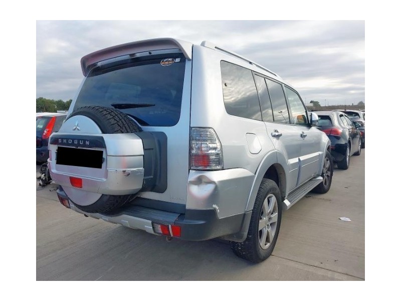 Portello POST PORTELLO POST Mitsubishi Pajero IV 2007