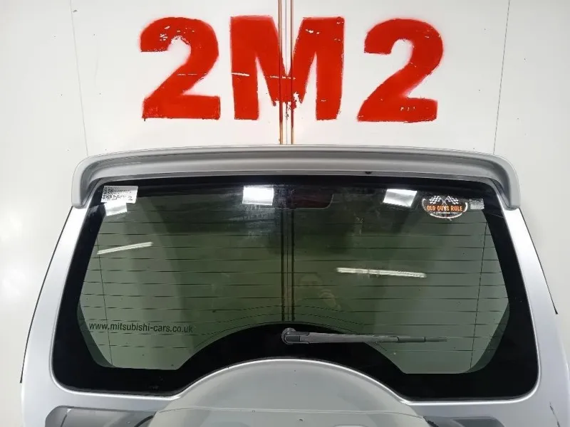 Portello POST PORTELLO POST Mitsubishi Pajero IV 2007