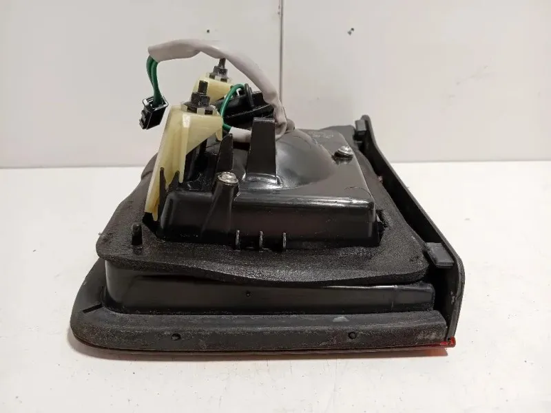 Fanale INT POST SX FANALE INT POST SX Chevrolet Orlando 2011