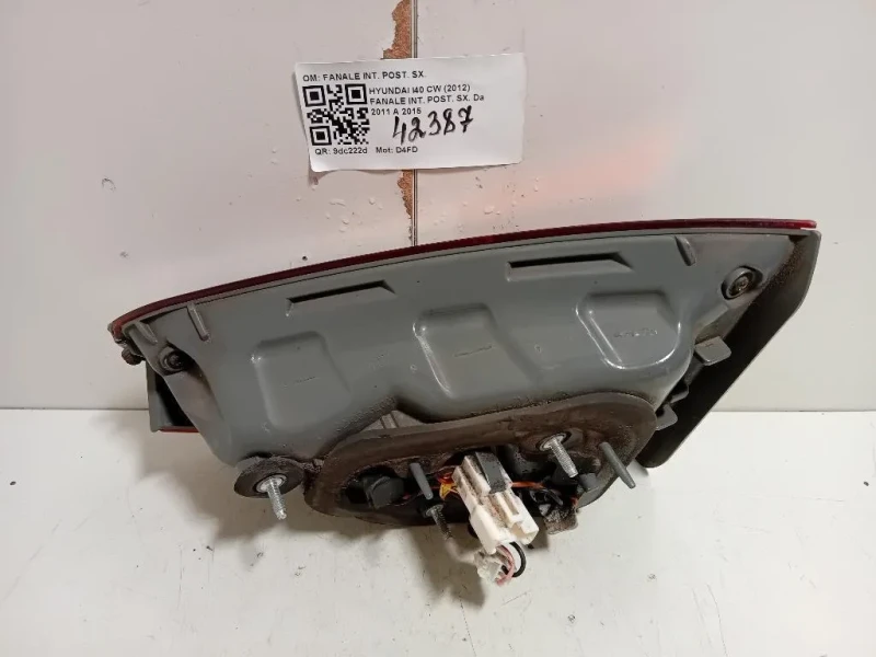 Fanale INT POST SX FANALE INT POST SX Hyundai I40 CW 2012
