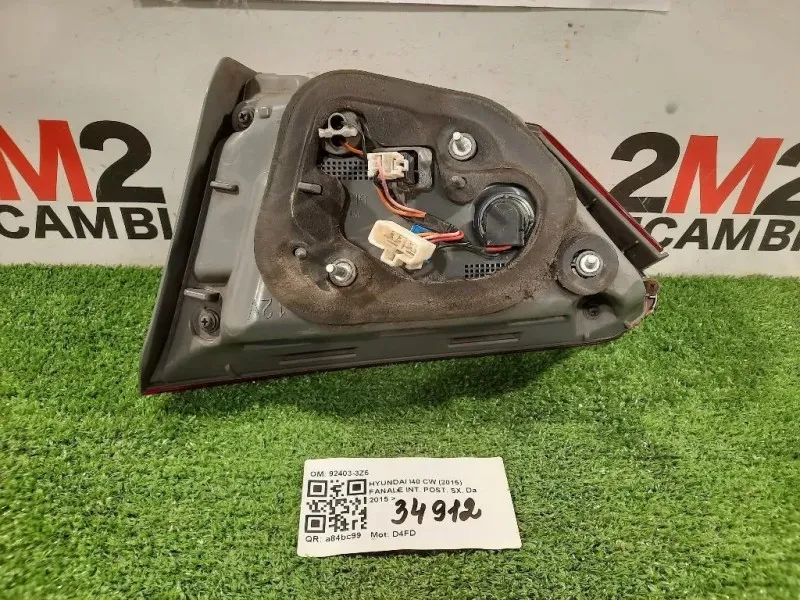 Fanale INT POST SX 92403-3Z5 Hyundai I40 CW 2015