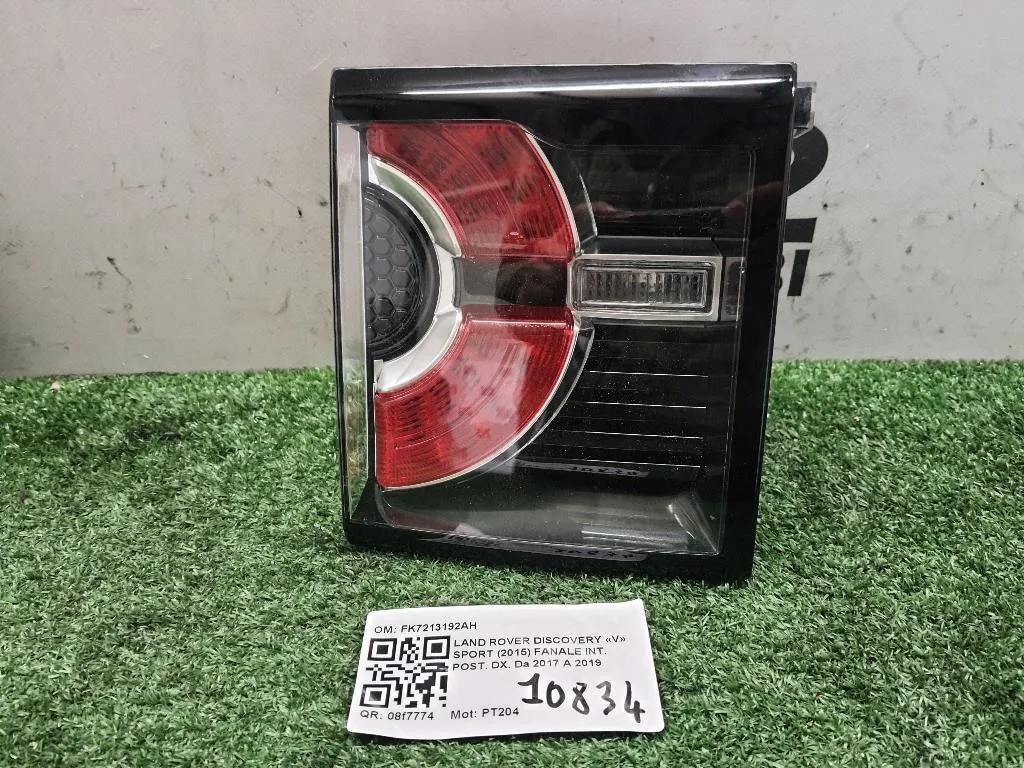 Fanale INT POST SX FK7213192AH Land Rover Discovery V Sport 2015