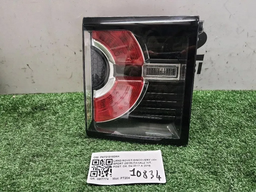 Fanale INT POST SX FK7213192AH Land Rover Discovery V Sport 2015