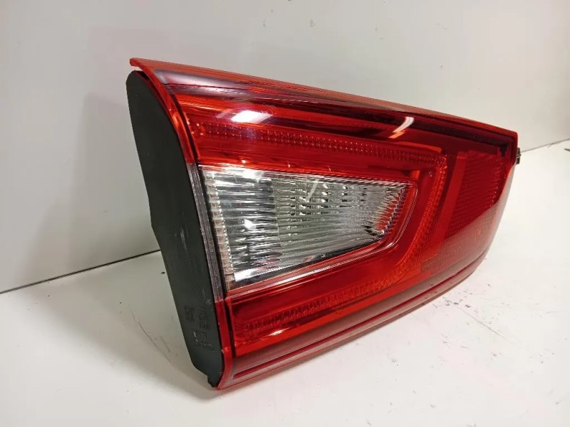 Fanale INT POST SX  Nissan Qashqai+2 2010