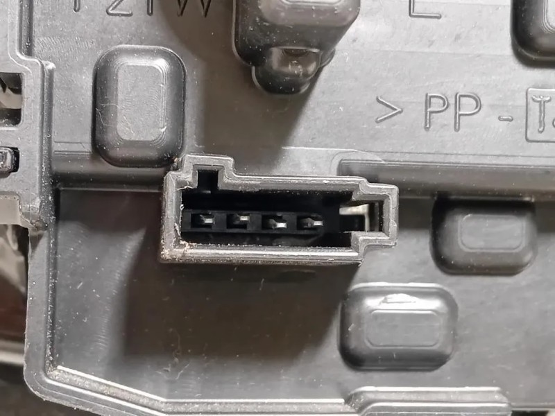 Fanale INT POST SX 39077380 Opel Astra K 2016