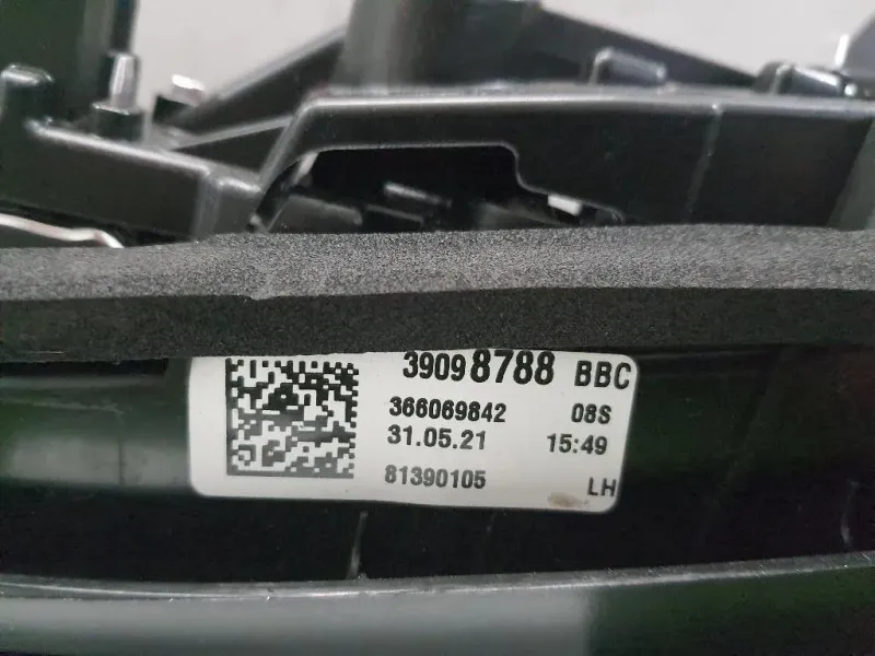 Fanale INT POST SX 39098788 Opel Astra K 2019