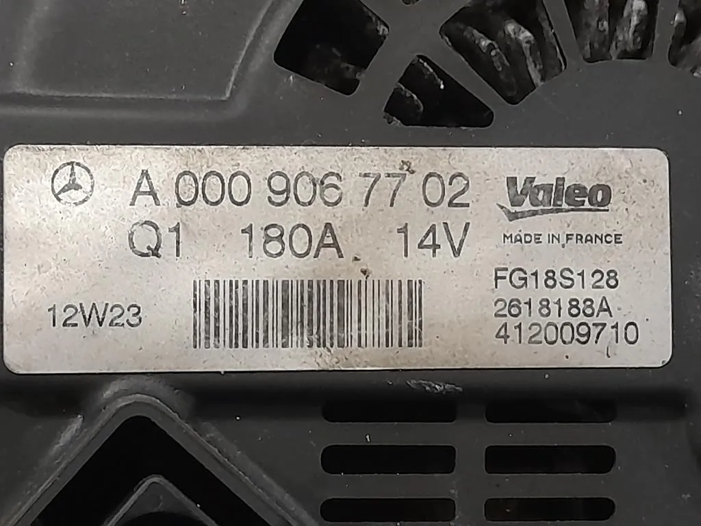 Alternatore A0009067702 Mercedes Classe C W204 2011