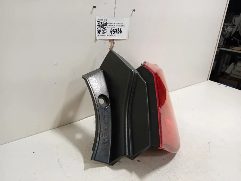 Fanale POST DX 50513612 Alfa Romeo Giulietta 2010
