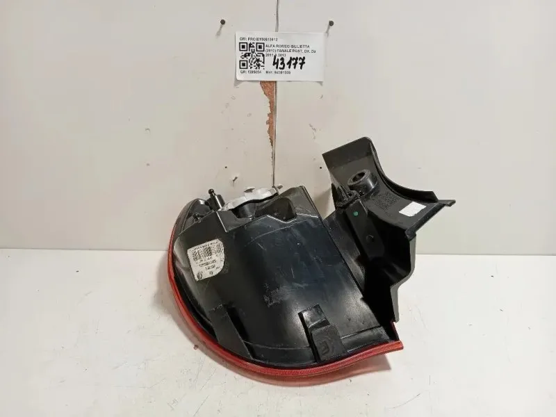 Fanale POST DX 50513612 Alfa Romeo Giulietta 2010