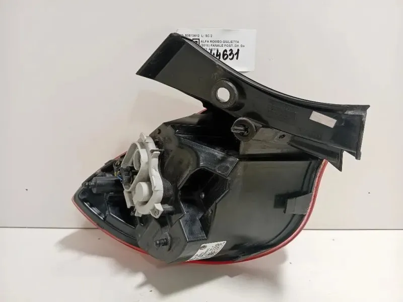 Fanale POST DX 50513612 Alfa Romeo Giulietta 2010