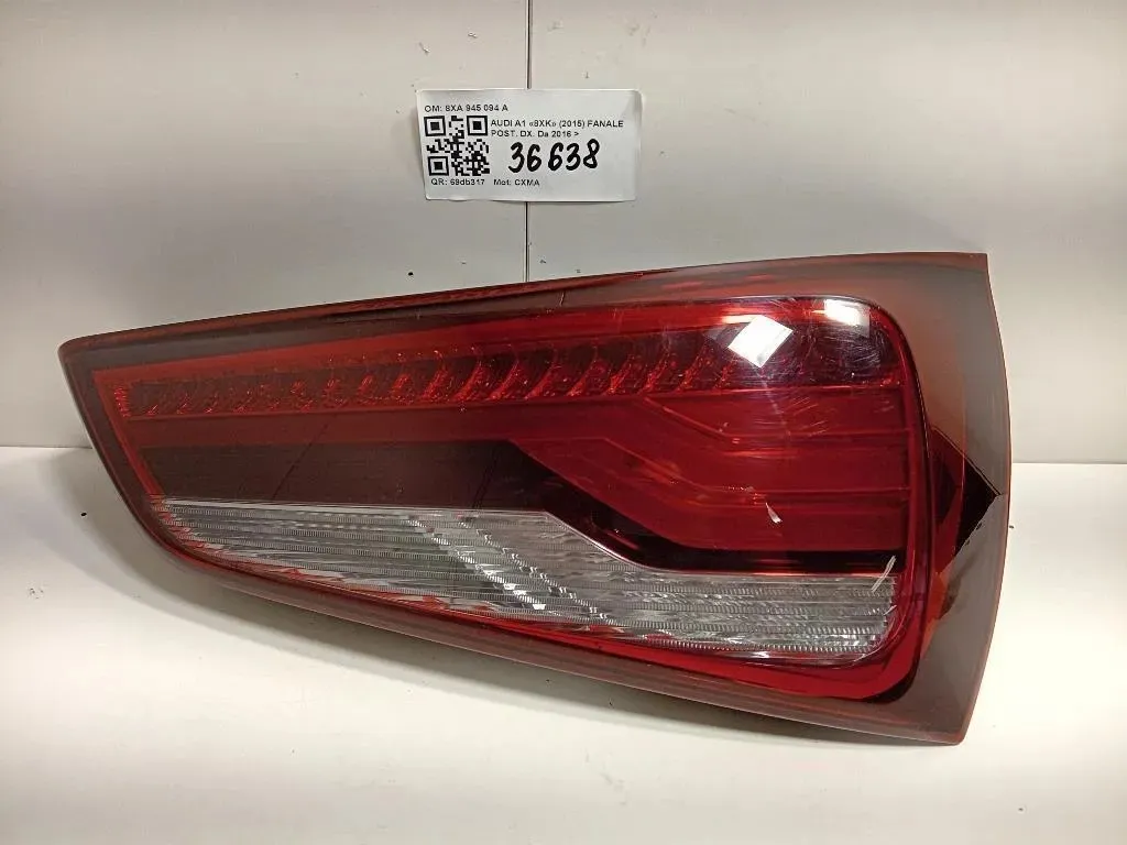 Fanale POST DX 8XA 945 094 A Audi A1 8XK 2015